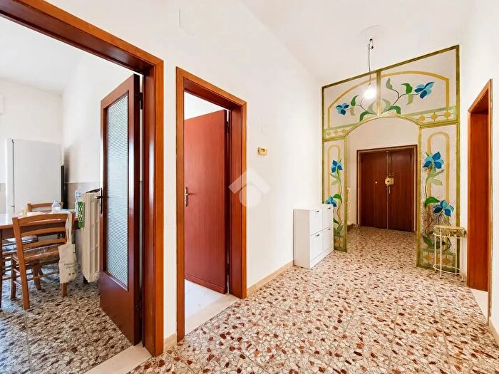 Appartamento trilocale in vendita in Via Ximenes, Follonica