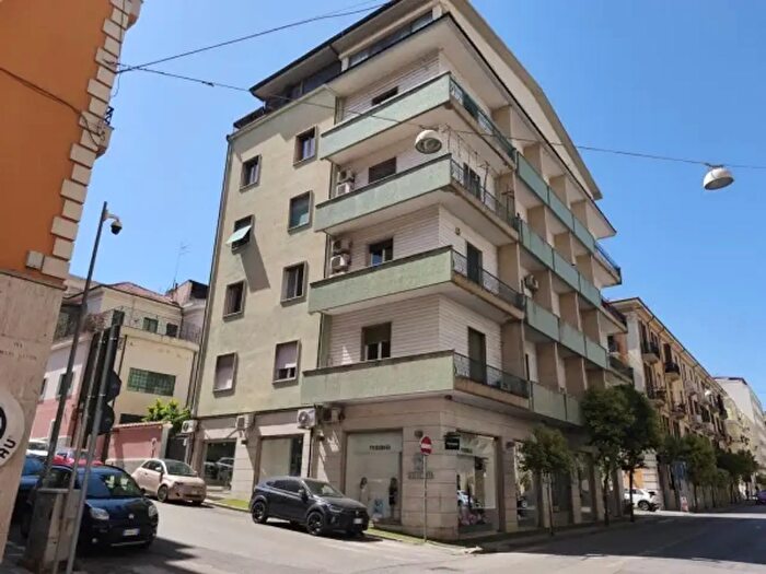 Appartamento con 5 locali in vendita in Via Brenta, Cosenza