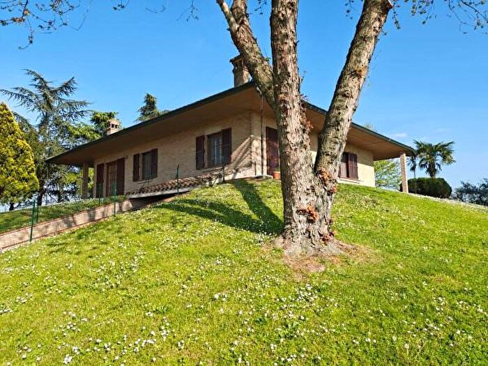 Casa con 6 locali in vendita in Via Viara, Riva del Po