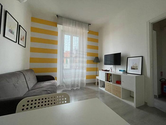 Appartamento bilocale in affitto in Viale Giovanni da Cermenate, Pezzotti Meda, Milano