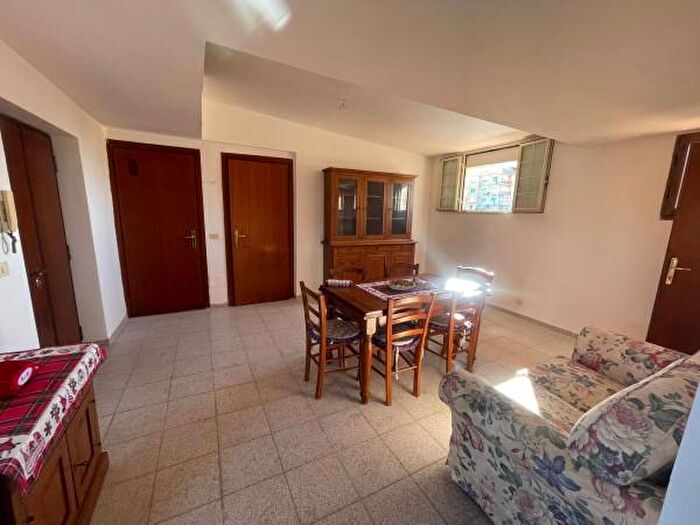 Appartamento trilocale in vendita in Via La Spezia, Ladispoli