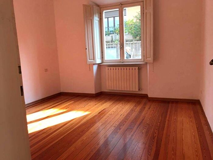 Appartamento trilocale in affitto in Como Sole, Como