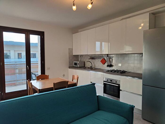 Appartamento trilocale in affitto in Bicocca, Milano