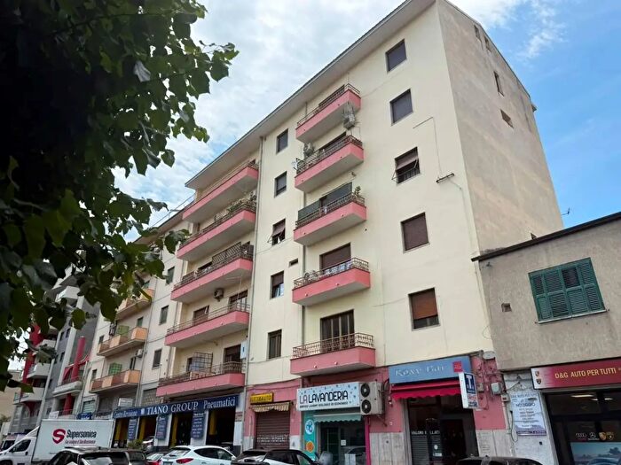 Appartamento bilocale in vendita in Via Tommaso Arnone, Cosenza