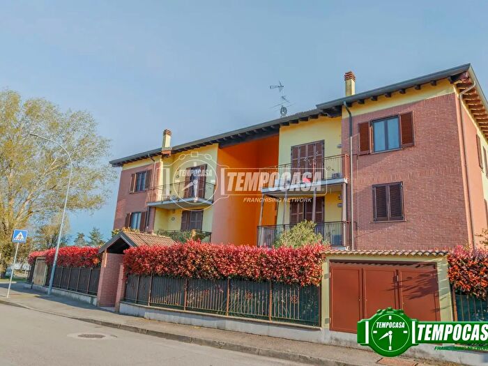 Appartamento bilocale in vendita in Via Isonzo, Lacchiarella