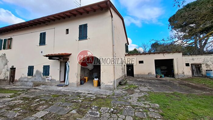 Casa con 10 locali in vendita in Borgo San Lorenzo