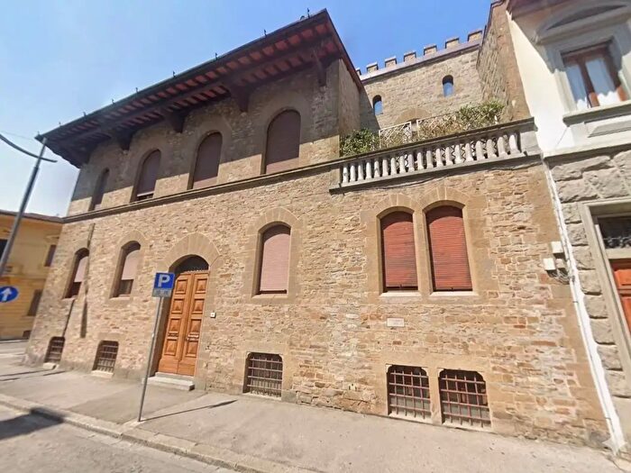 Appartamento trilocale in affitto in Firenze