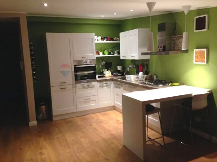 Appartamento trilocale in vendita in Via Luigi Pirandello, Bitetto