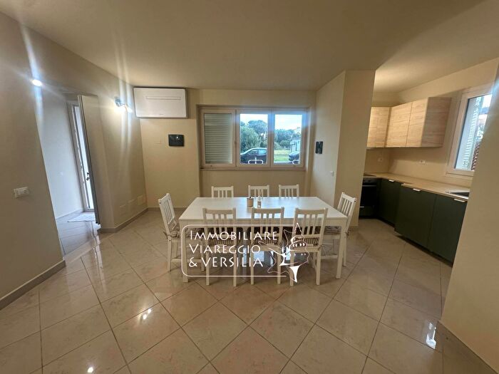 Appartamento bilocale in affitto in Via San Leonardo, Camaiore