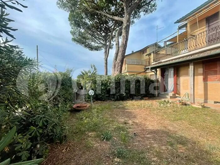 Casa con 5 locali in vendita in Via Aurelia, Santa Marinella