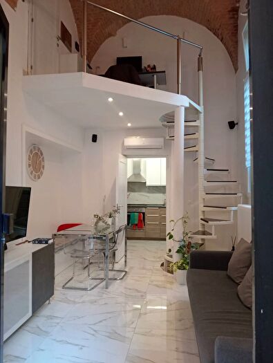 Appartamento quadrilocale in vendita in Vicolo Cattani, Bologna