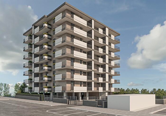 Appartamento trilocale in vendita in Viale Francesco Caltagirone, Roma