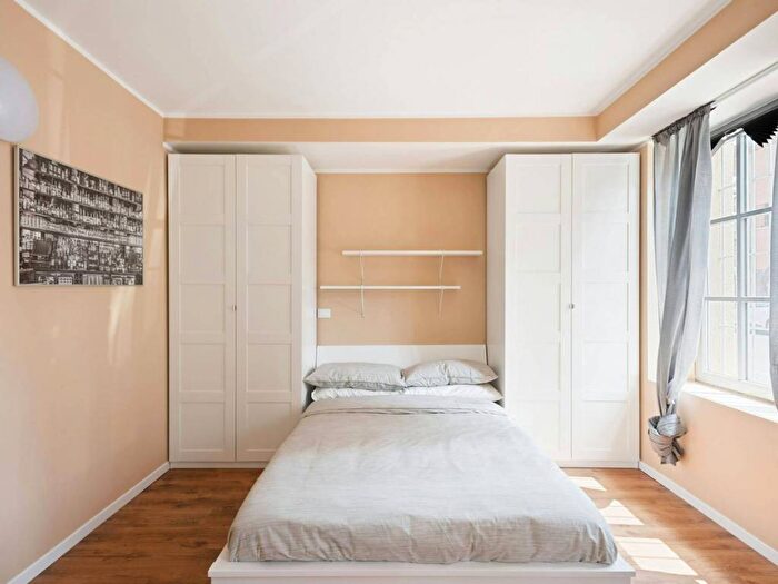 Appartamento monolocale in affitto in Via Isaac Newton, San Siro, Milano