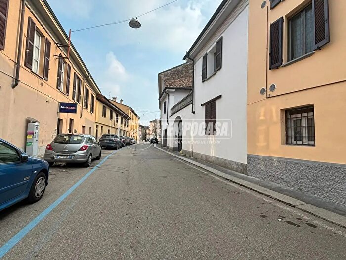 Appartamento bilocale in vendita in Via Indipendenza, Lodi