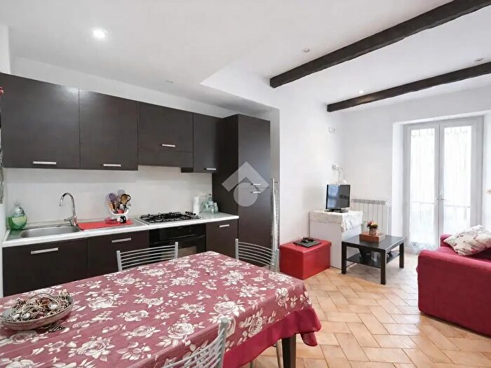 Appartamento bilocale in vendita in Via Malatesta, Viterbo