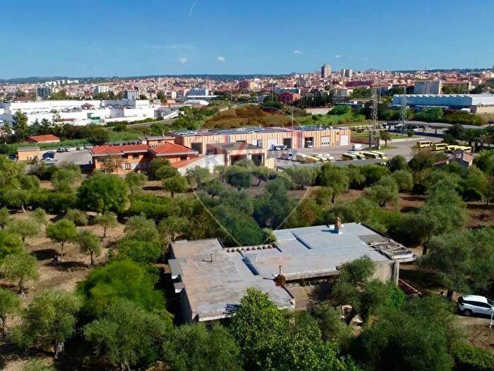 Casa con 8 locali in vendita in Sassari