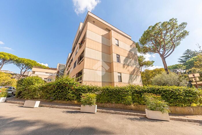 Appartamento trilocale in vendita in Via Filippo Antonio Gualterio, Roma