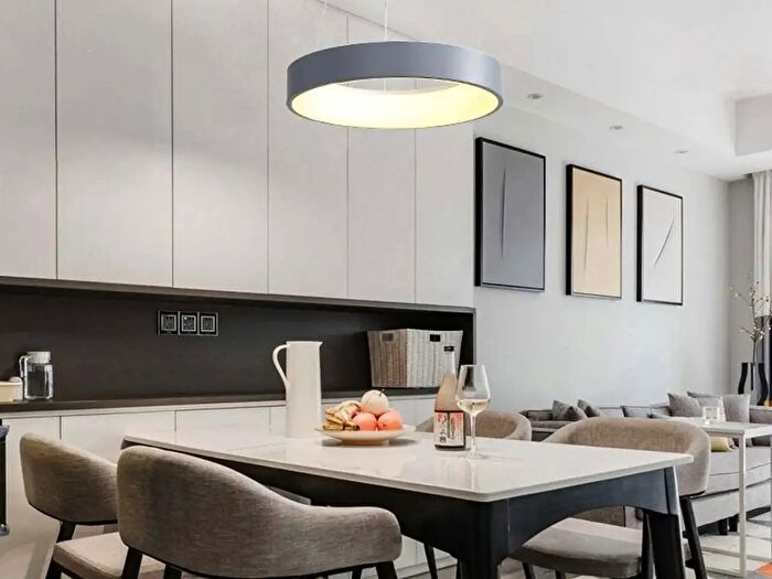 Appartamento quadrilocale in vendita in Viale Rinascita, Cinisello Balsamo