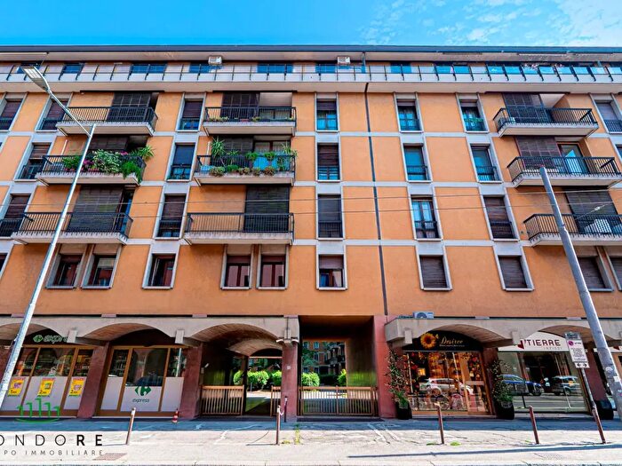 Appartamento quadrilocale in vendita in Via Giuseppe Mazzini, Bologna