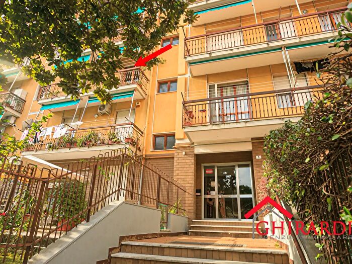 Appartamento con 6 locali in affitto in Via Giovanni Battista Torre, Genova