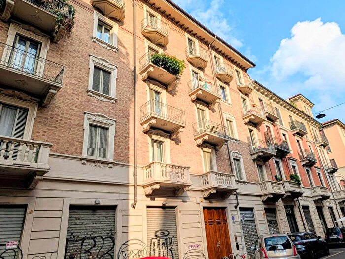 Appartamento bilocale in vendita in Via Artisti, Vanchiglia, Torino