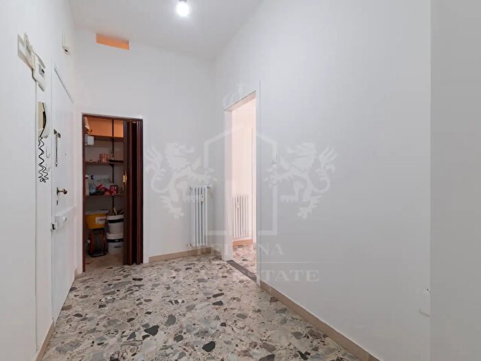 Appartamento trilocale in vendita in Via Spartaco, Bologna