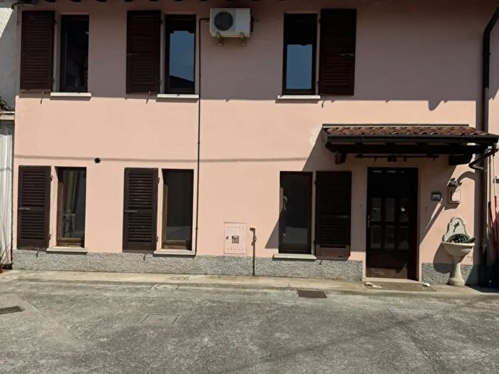 Appartamento bilocale in vendita in Via Molino Vecchio, Borgosatollo