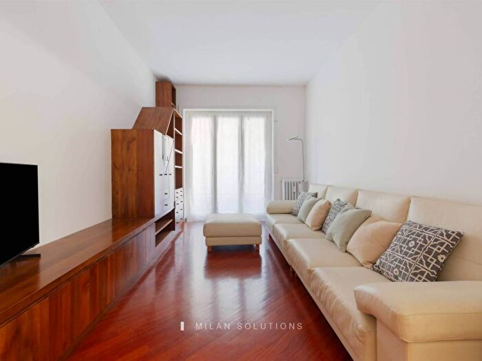 Appartamento trilocale in affitto in via dei Grimani, Dezza, Milano