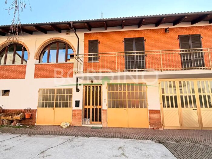 Casa quadrilocale in vendita in Località Gonella Snc, Asti