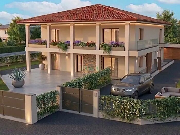 Appartamento quadrilocale in vendita in Via del Dossello, Iseo