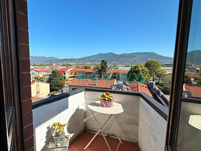 Appartamento quadrilocale in vendita in Firenze