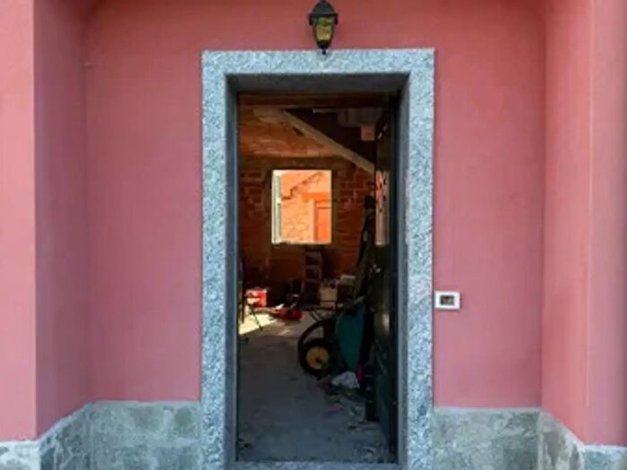 Casa bilocale in vendita in Via Ponte di Savignone, Savignone