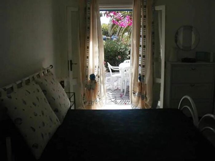 Casa con 5 locali in vendita in Via Lentia, Lipari