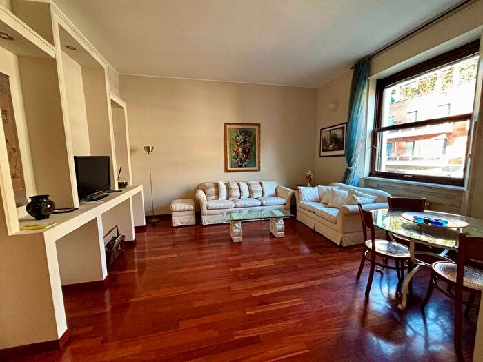 Appartamento bilocale in affitto in Via Panfilo Castaldi, Repubblica, Milano