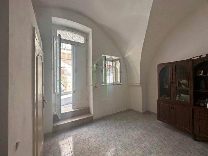 Appartamento trilocale in vendita in Via Ugo Foscolo, Carovigno