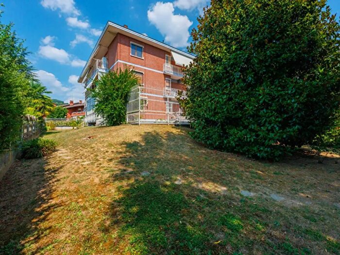 Appartamento con 5 locali in vendita in Strada Visone, Moncalieri