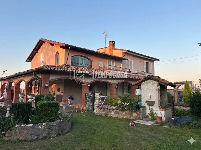 Casa con 5 locali in vendita in Via Canova, Verrua Po