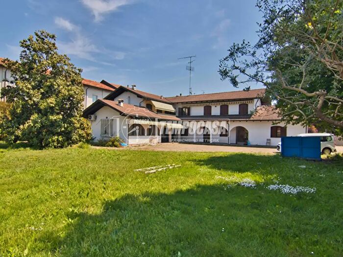 Casa con 5 locali in vendita in Vercelli