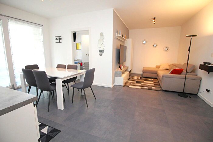 Appartamento trilocale in vendita in Via Giacchetti, Gorla Minore