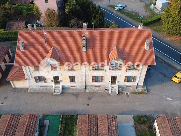 Appartamento quadrilocale in vendita in Via SantAntonio, Serravalle Sesia