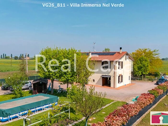 Casa con 13 locali in vendita in Via Muzzonchio, San Giovanni In Persiceto