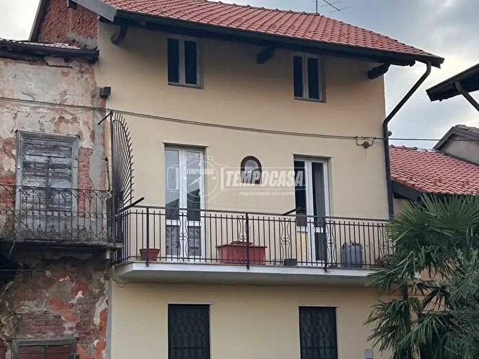 Casa quadrilocale in vendita in Via Fabio Filzi, Cerro Maggiore