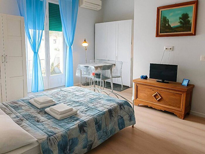 Appartamento monolocale in affitto in Via Francesco Puccinotti, Leopoldo Vittorio Emanuele Statuto, Firenze