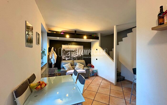 Appartamento bilocale in vendita in Via Olmina, Legnano