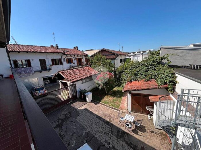 Case in Vendita e in Affitto - 3