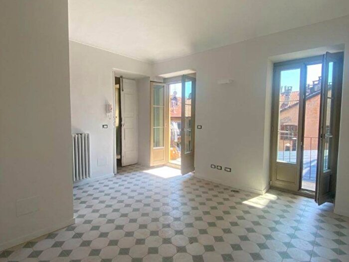 Appartamento bilocale in affitto in Via Claudio Luigi Berthollet, San Salvario Baretti, Torino