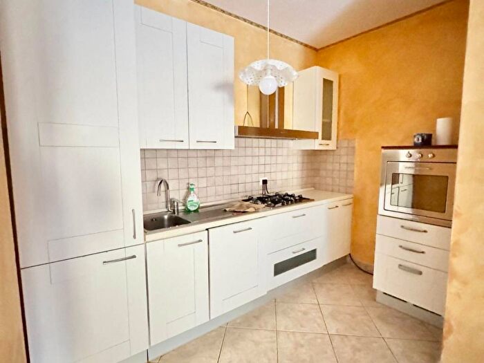 Appartamento trilocale in affitto in Via Settembre, Centro, Avezzano