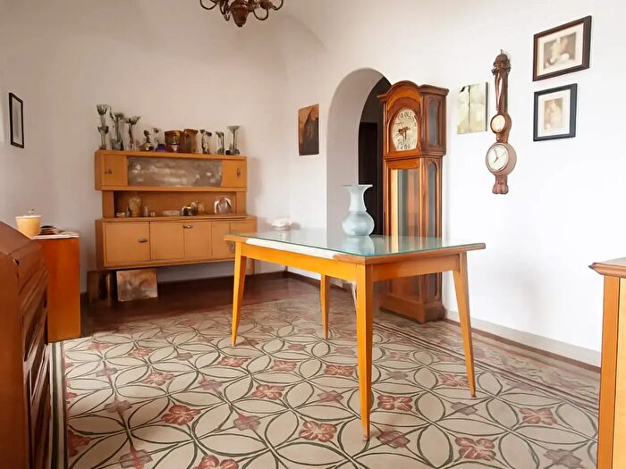 Casa con 6 locali in vendita in Principale, Pontedassio