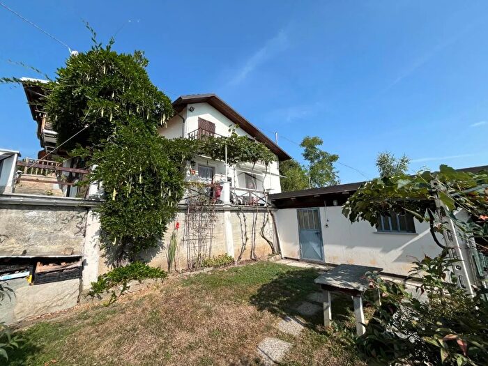 Casa con 5 locali in vendita in Via Olmetto, Bagnolo Piemonte