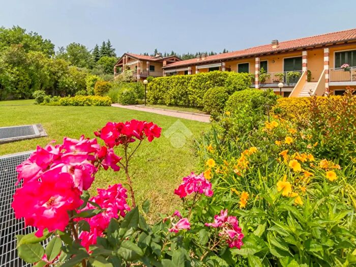 Appartamento bilocale in vendita in Via Zel, Costermano